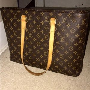 Louis Vuitton Handbag